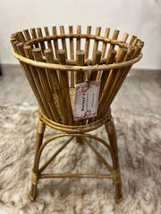 Rattan Stand Planter Tob