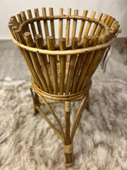 Rattan Stand Planter Tob