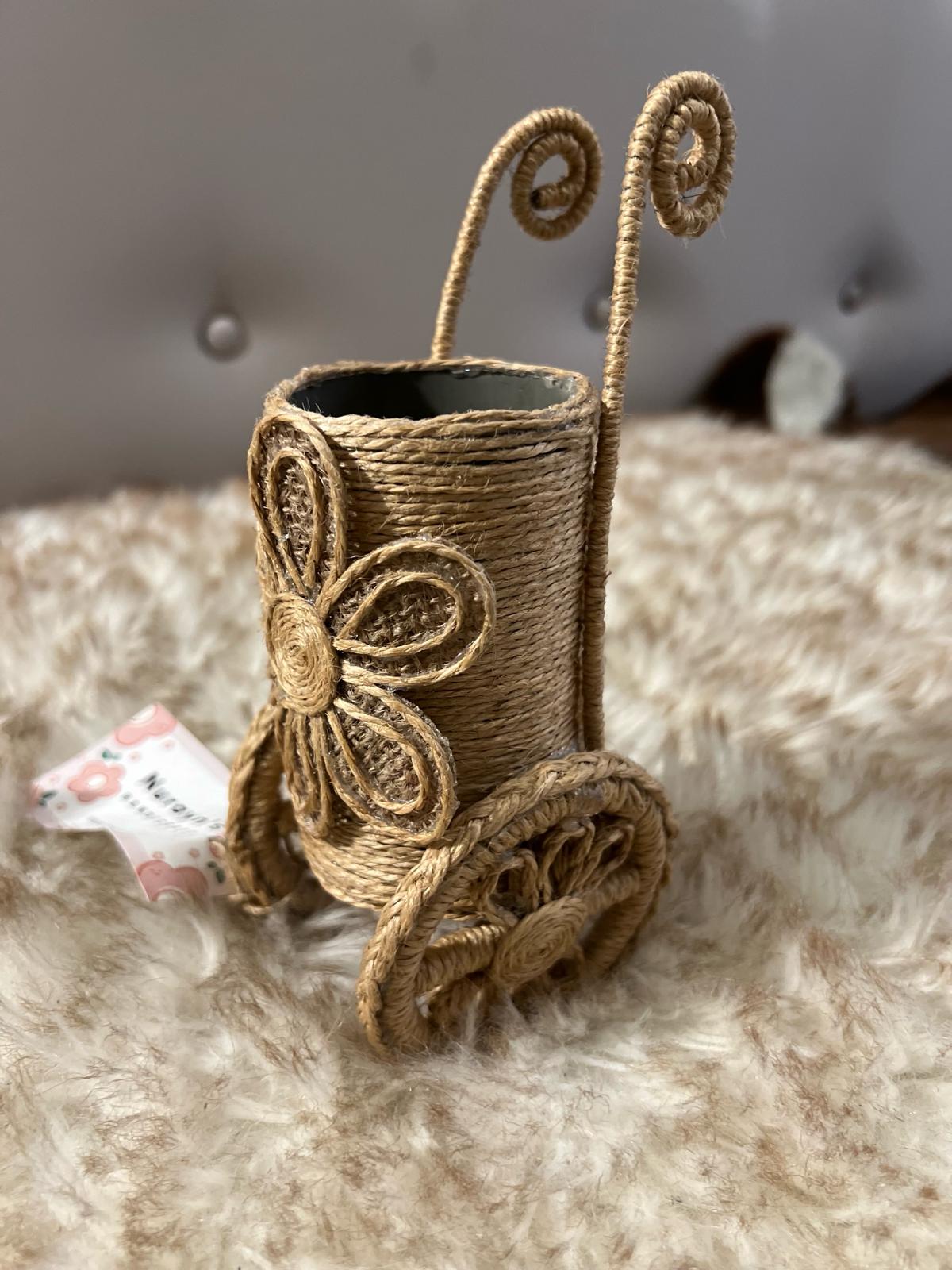 Jute wheel holder