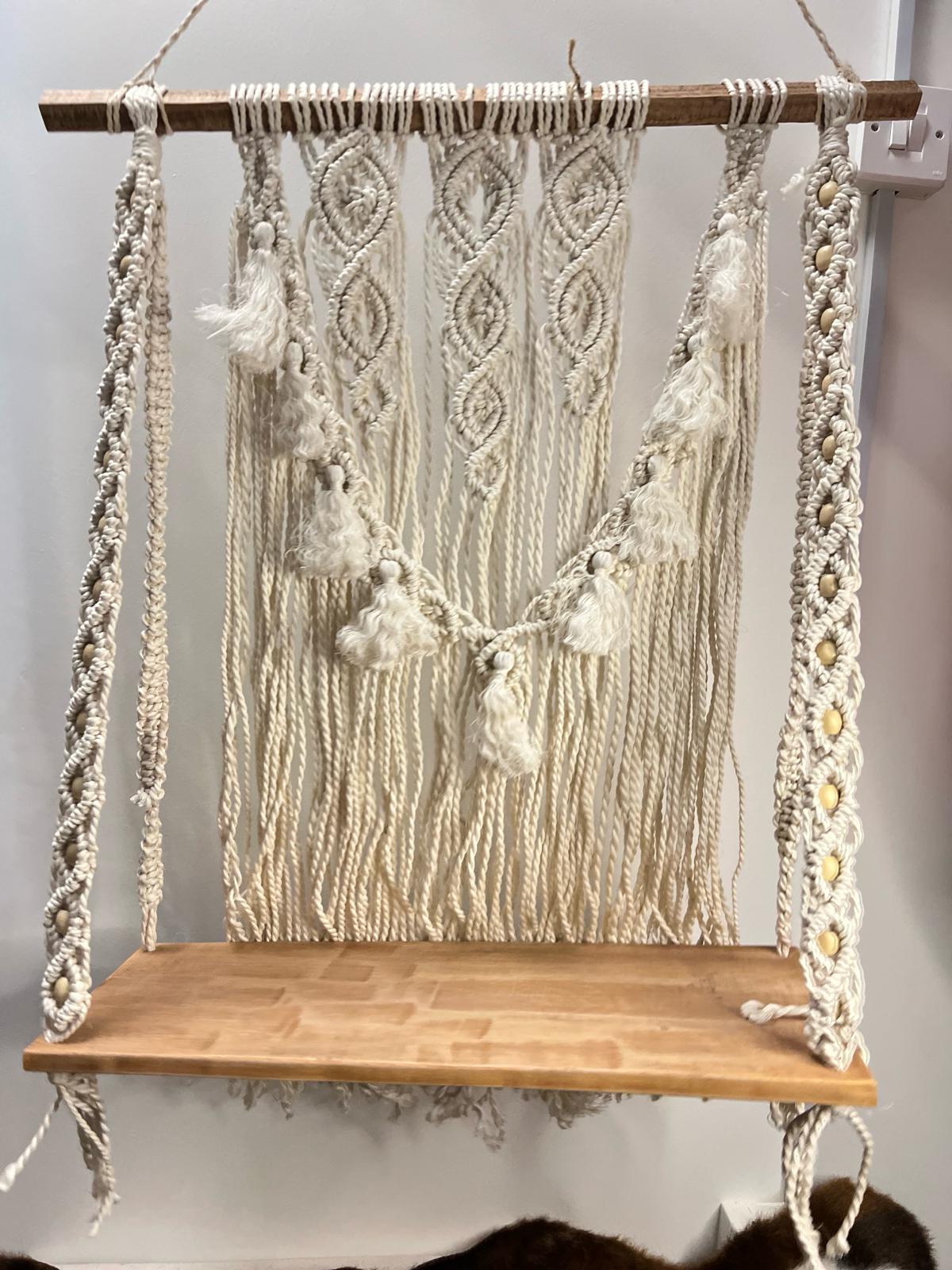 Macrame wall hanger (moon)